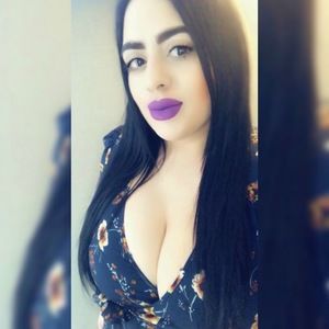 Meet your Posher, Alejandra